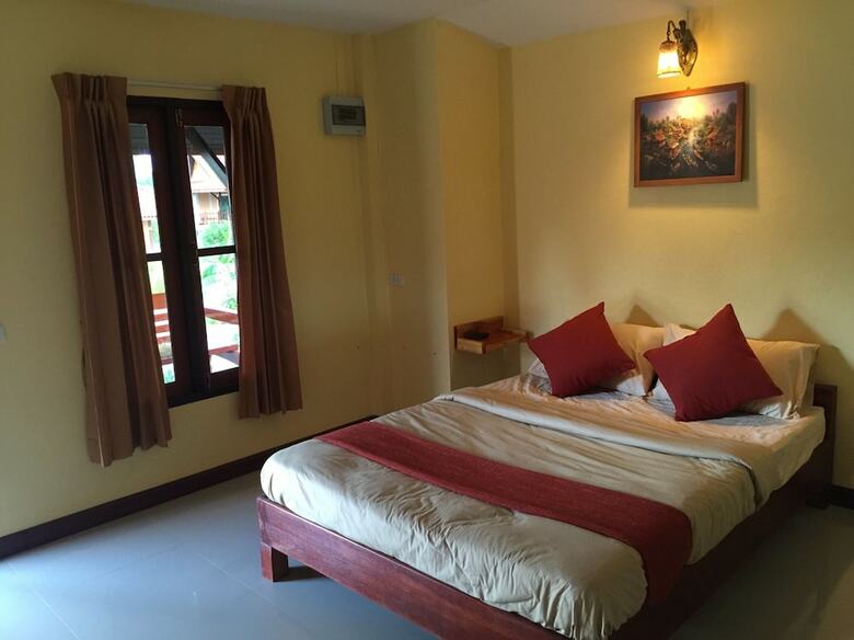 Hotel Phuengluang Resort