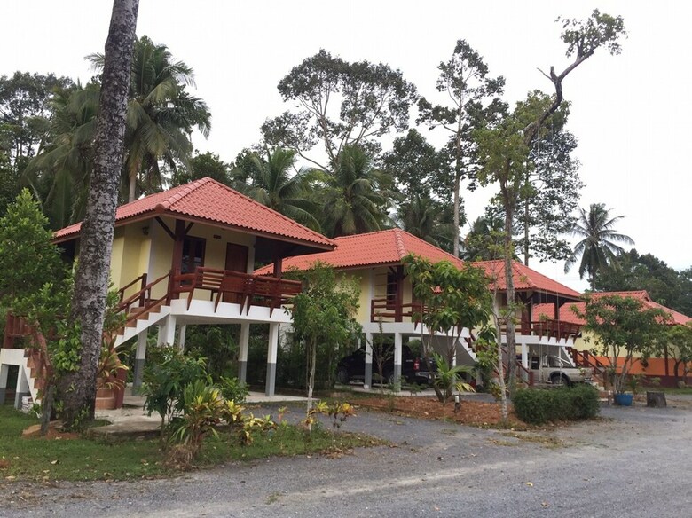 Hotel Phuengluang Resort