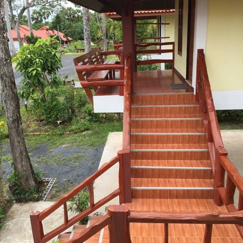 Hotel Phuengluang Resort