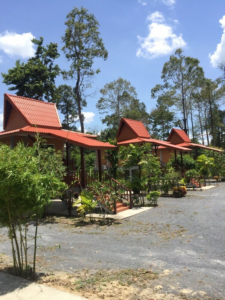 Hotel Phuengluang Resort