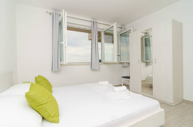 Apartments Villa Dadic