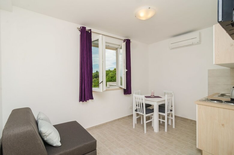 Apartments Villa Dadic