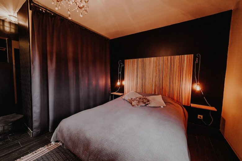 Hotel At Home