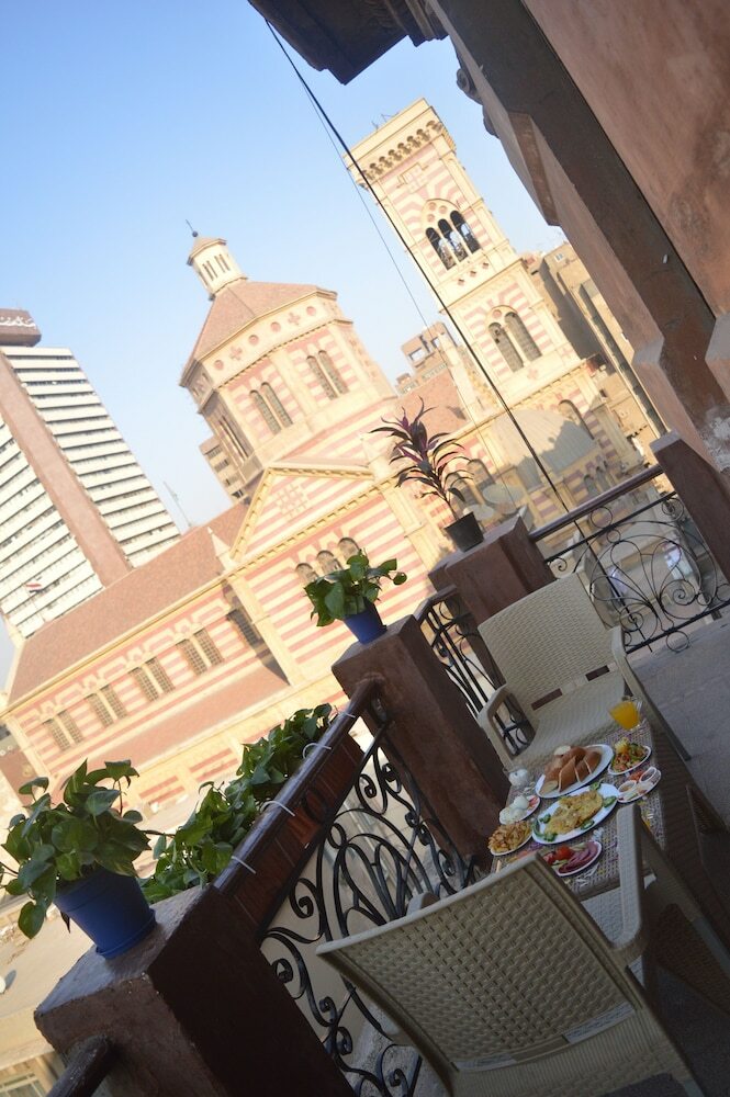 Hostal Midtown Hostel