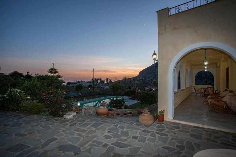 Villa Petrinos Milos