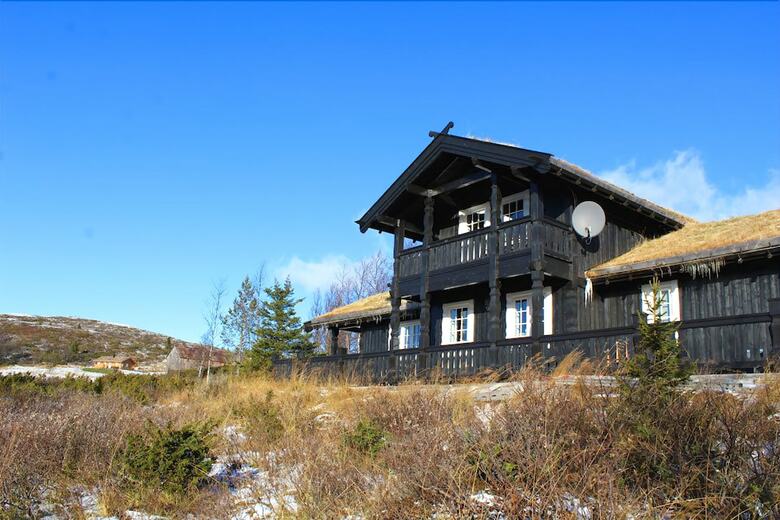 Kvitebj�rn Cabin - �l