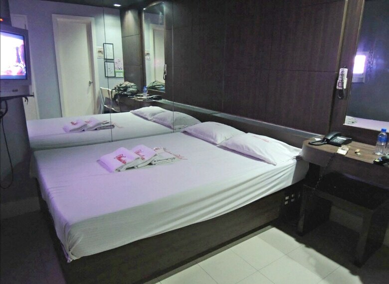 New Winston Hotel