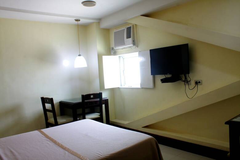 New Winston Hotel