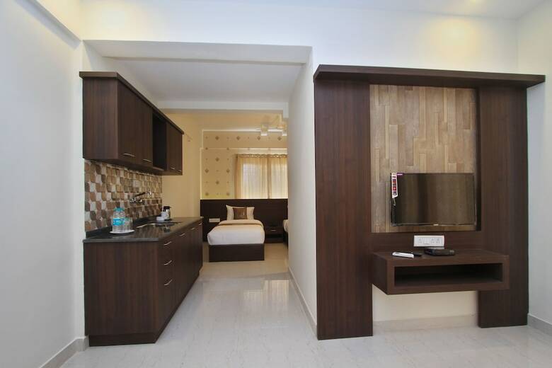 Hotel Near Kristu Jayanti College
