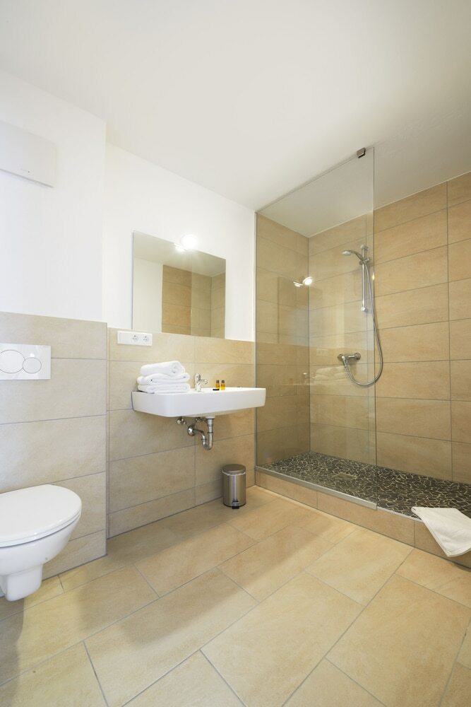 Hotel New In - Ingolstadt - Gaimersheim