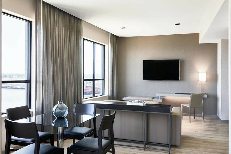 AC Hotel By Marriott Portland Downtown/waterfront, Me