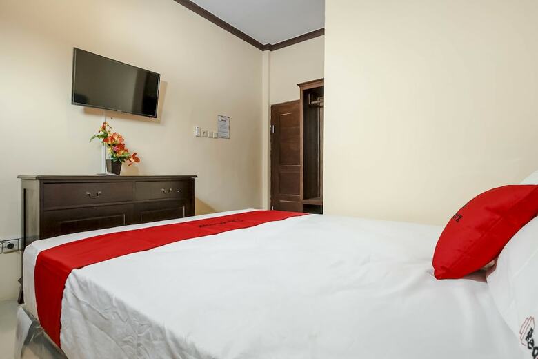 Hotel Reddoorz Near Dbl Arena