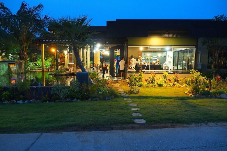 Hotel Palm Pran Resort