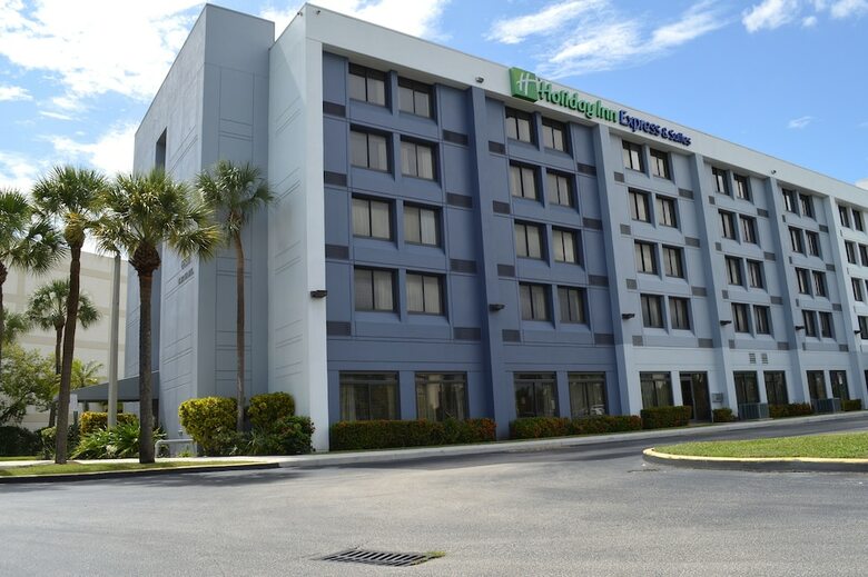 Hotel Holiday Inn Express & Suites Miami - Hialeah