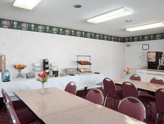 Hotel Super 8 West Kelowna