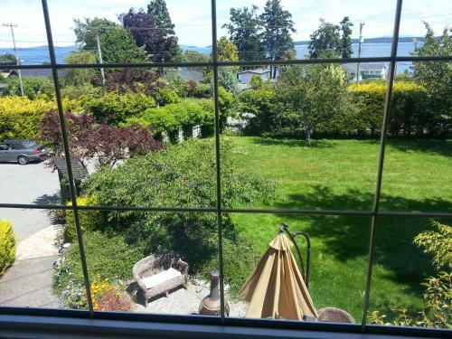 Bed & Breakfast By The Sea Bnb, Sidney Victoria Bc
