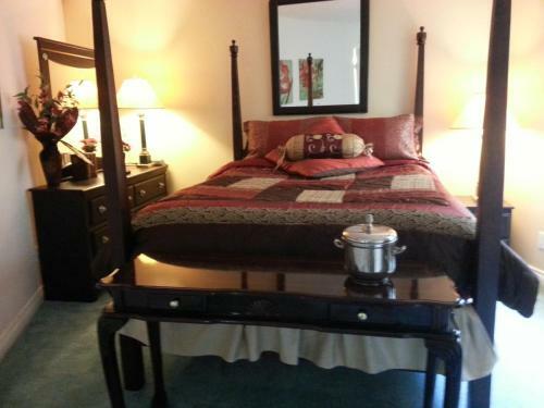 Bed & Breakfast By The Sea Bnb, Sidney Victoria Bc