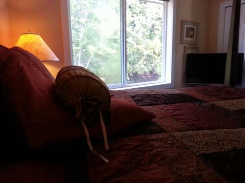 Bed & Breakfast By The Sea Bnb, Sidney Victoria Bc