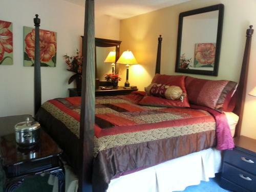 Bed & Breakfast By The Sea Bnb, Sidney Victoria Bc