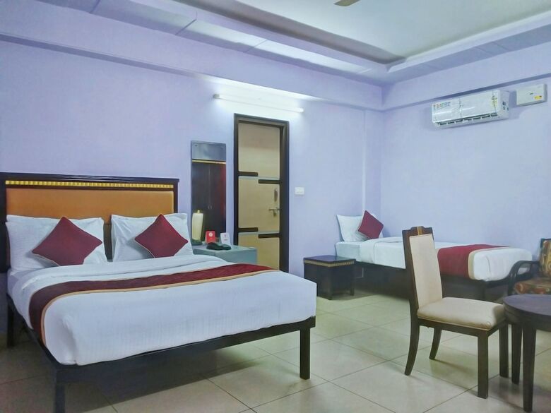 Hotel Oyo 10479 Sree Sai Comfort