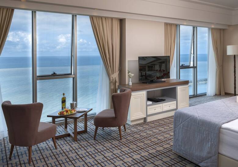 Hotel Ramada Plaza By Wyndham Rize