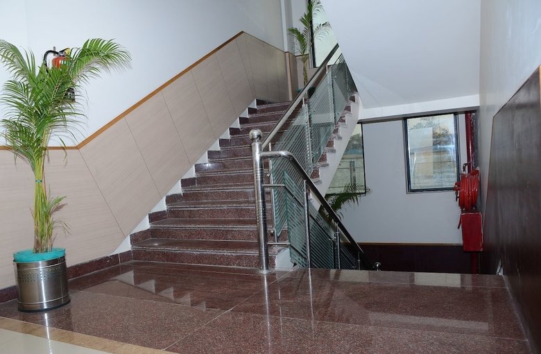 Hotel Vaishnavi Clarks Inn Buxar