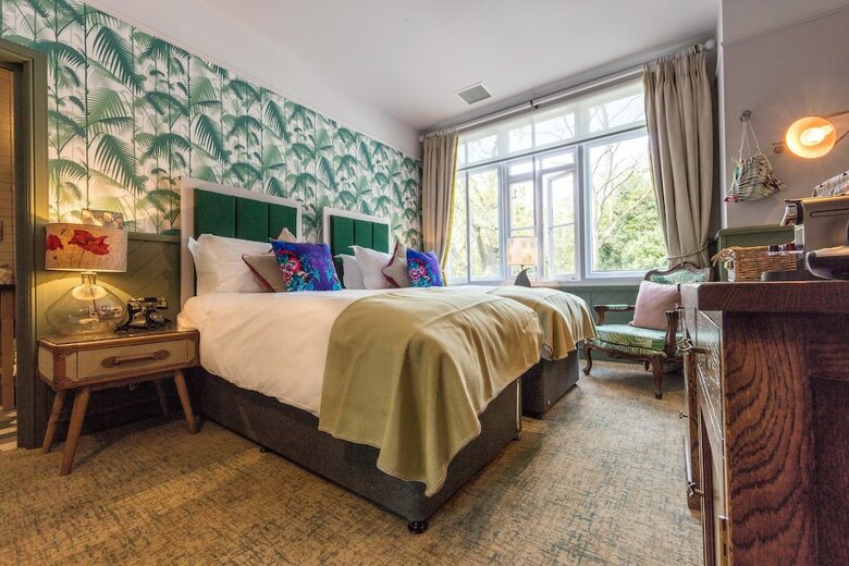 Hotel The Hand & Spear