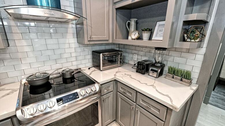 15206 Ridingwood Dr.