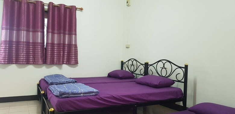 Hotel Chonlada Place