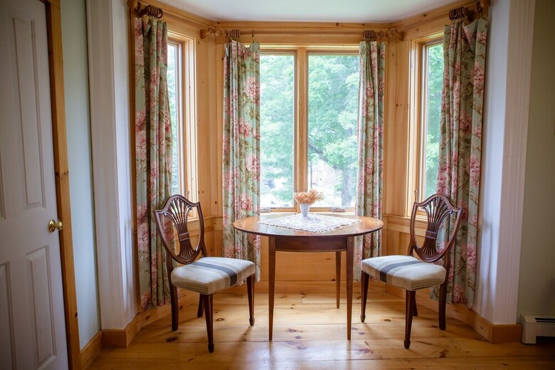 Bed & Breakfast Highland Lake Inn