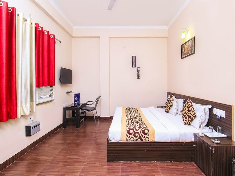 Hotel Oyo 8243 Climat Inn