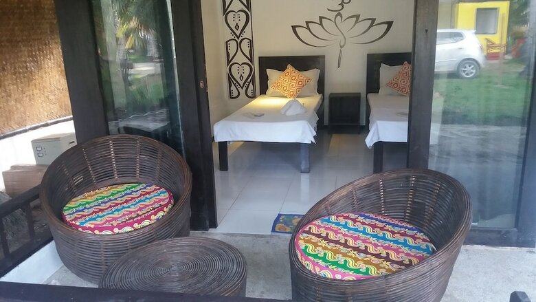 Hotel Peace & Love Beach Club
