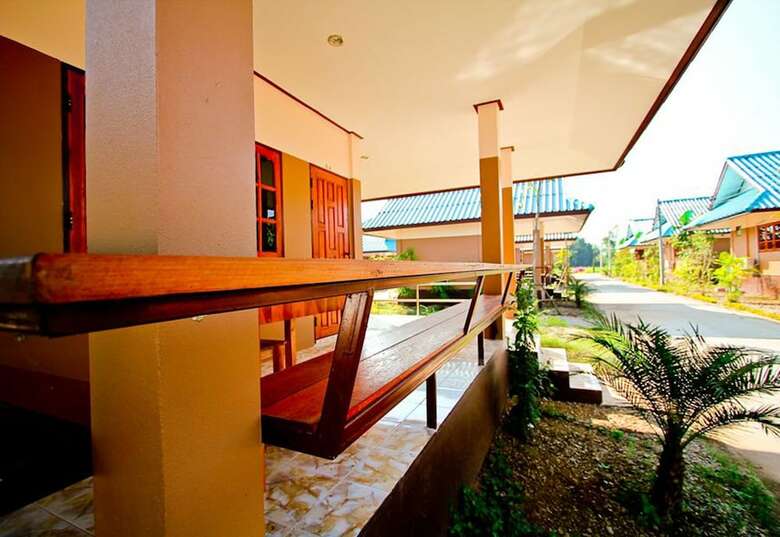 Hotel Waleekarn Resort