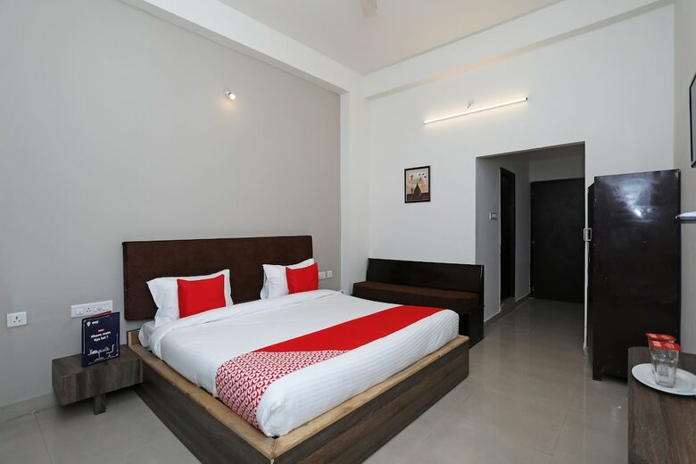 Hotel Oyo 10967 Dhola Maru Resort