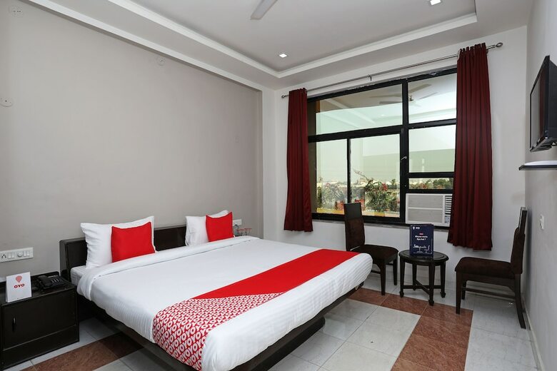 Hotel Oyo 10967 Dhola Maru Resort