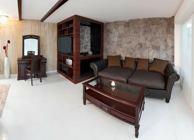 Lux Hotel Onyx