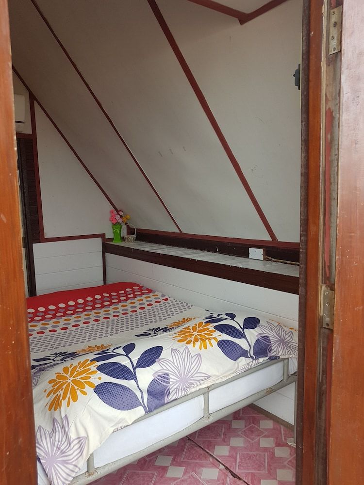 Hotel Talumpuk Seafood & Resort