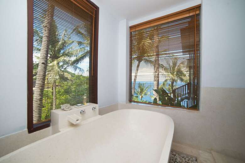 Bed & Breakfast Malimbu Cliff Villa