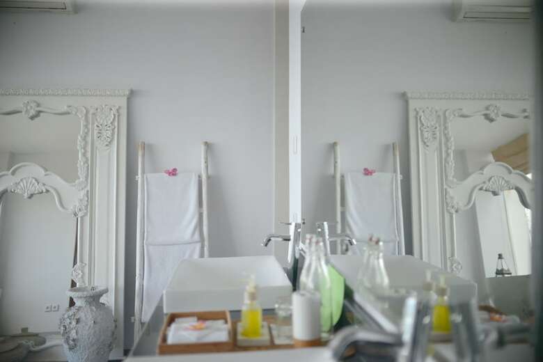 Bed & Breakfast Malimbu Cliff Villa