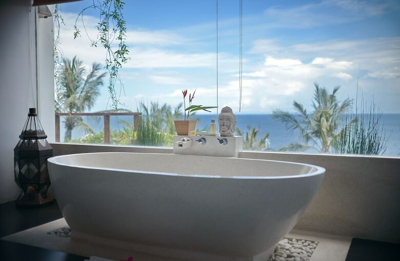 Bed & Breakfast Malimbu Cliff Villa