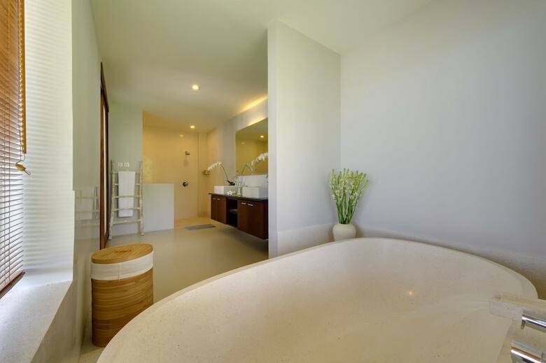 Bed & Breakfast Malimbu Cliff Villa