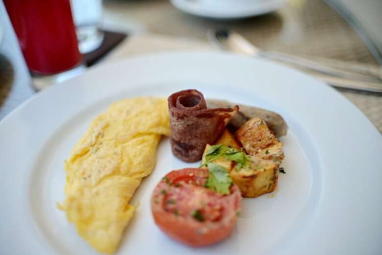Bed & Breakfast Malimbu Cliff Villa