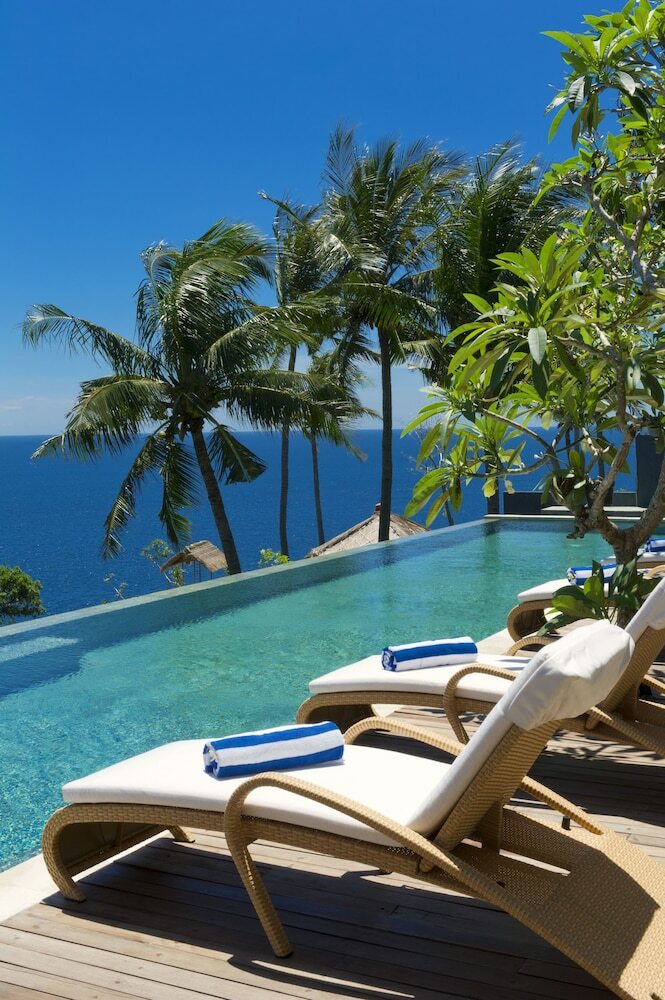 Bed & Breakfast Malimbu Cliff Villa