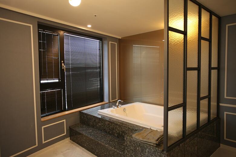 Jk Blossom Hotel