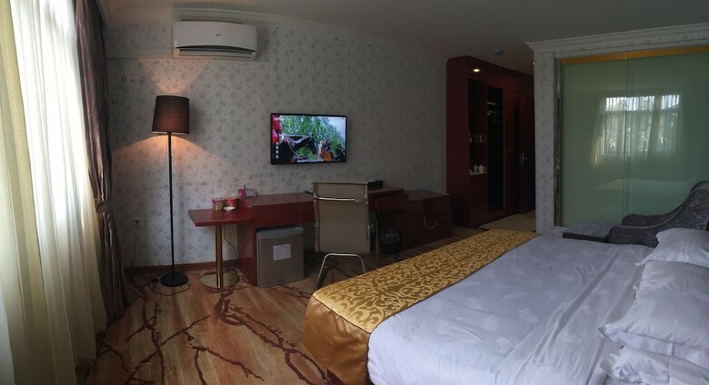 Apollo Hotel