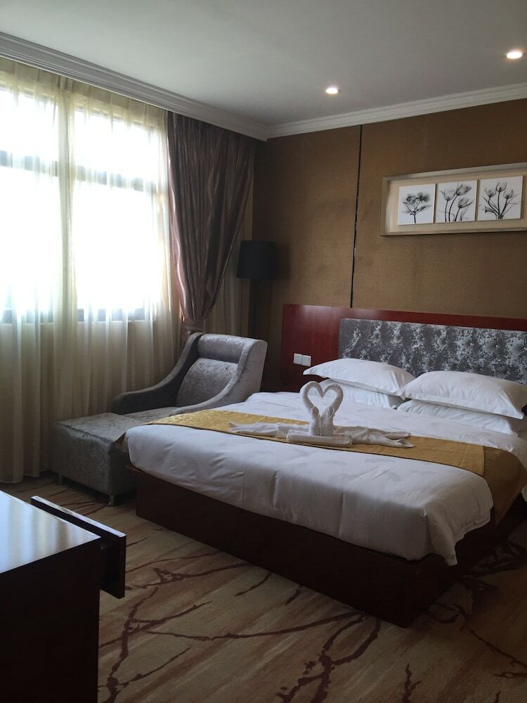 Apollo Hotel
