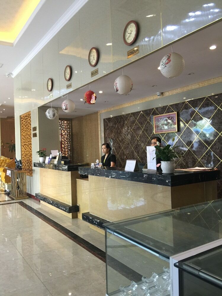 Apollo Hotel