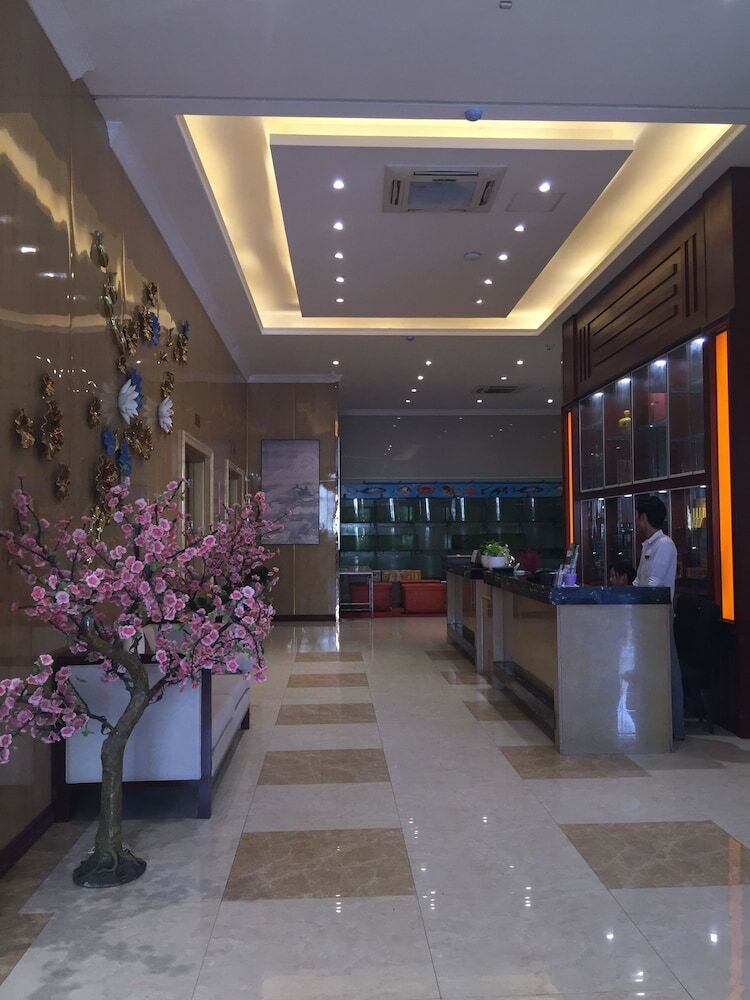 Apollo Hotel