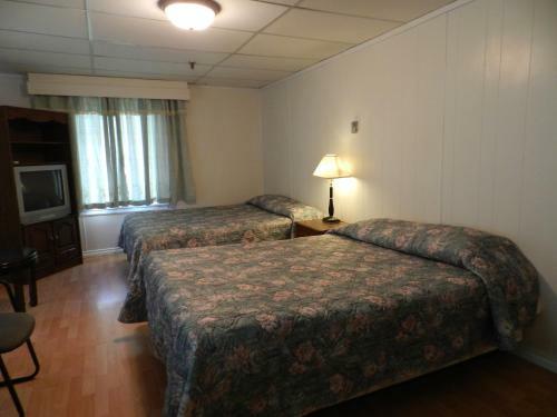 Lytton Hotel