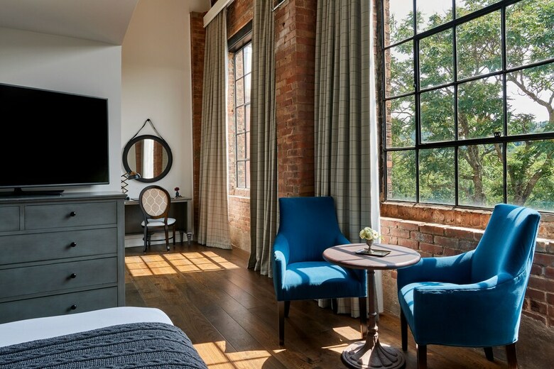 Foundry Hotel Asheville, Curio Collection By Hilton
